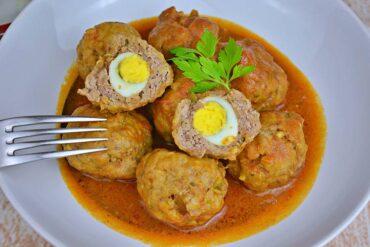 albondigas rellenas con huevo