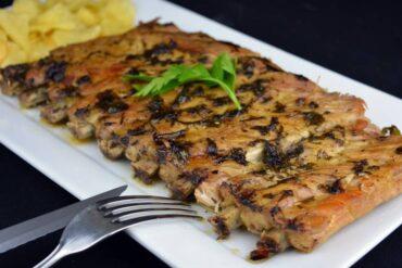 costilla de cerdo con chimichurri