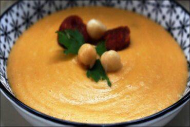 crema de garbanzos con pimentón