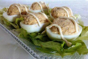 huevos rellenos con sardinas de lata