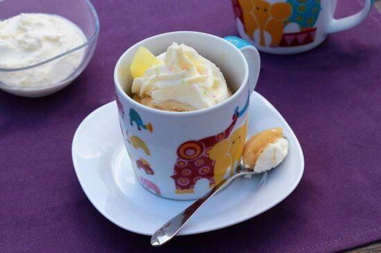 mug cake de piña
