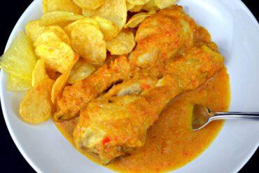 Muslos de pollo con salsa de verduras