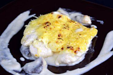 Cómo hacer un pastel de pollo gratinado