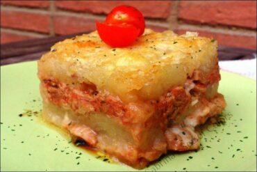 pastel de yuca con atún