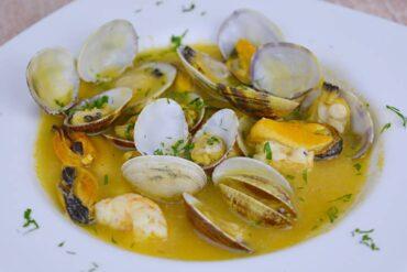 sopa de pescado y marisco