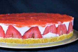 tarta de yogur y fresas