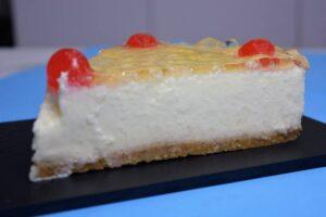 Tarta fría de coco y piña