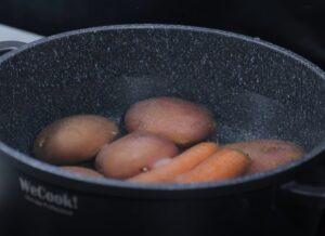 Ensalada mimosa paso 1