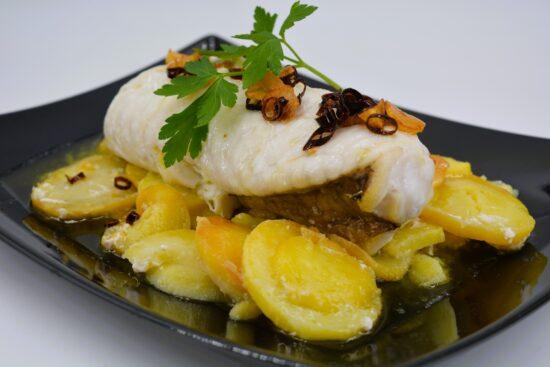 Cómo hacer rape a la bilbaína, portada