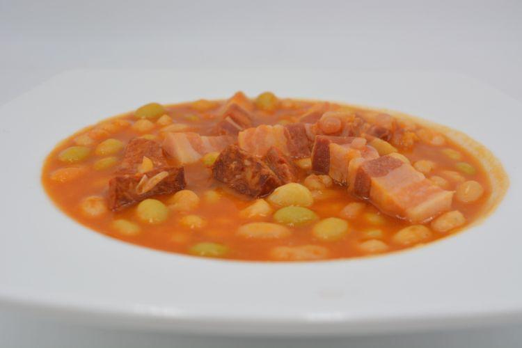 alubias pochas con tocino, portada