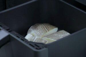 Bacalao con patatas en freidora de aire, paso 3