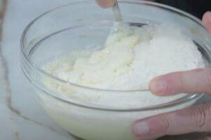 Bombones de coco, paso 1