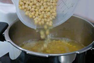 garbanzos a lo pobre paso 2