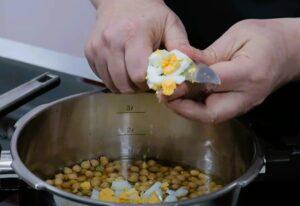 garbanzos a lo pobre paso 4