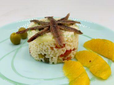 ensalada de arroz con anchoas