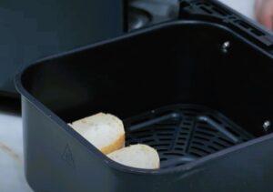 tostas de lomo y revuelto de setas paso