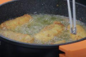 flamenquines con patatas hasselback paso 4