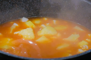 sepia con patatas y almejas paso 5