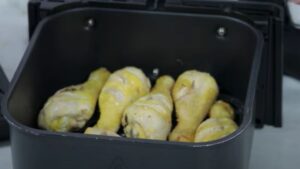 pollo con salsa de tomate casera paso 6