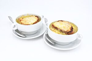 sopa de cebolla paso final