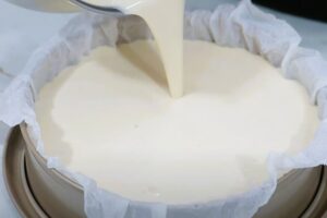 Cheesecake de turrón en el horno paso 2