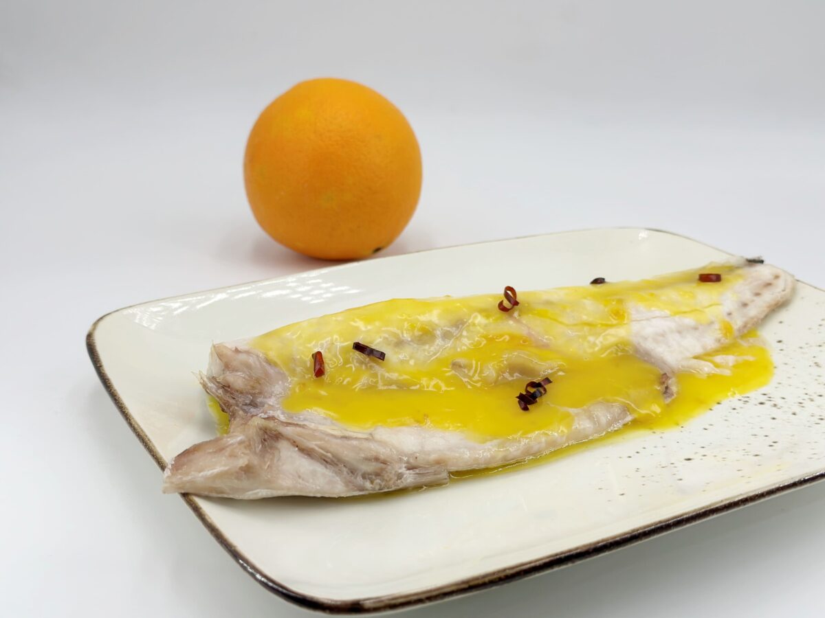lubina en salsa de naranja