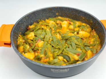 Judías verdes con jamón y salsa de tomate principal