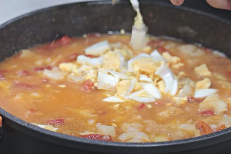 empanada de bacalao ajoarriero paso 3