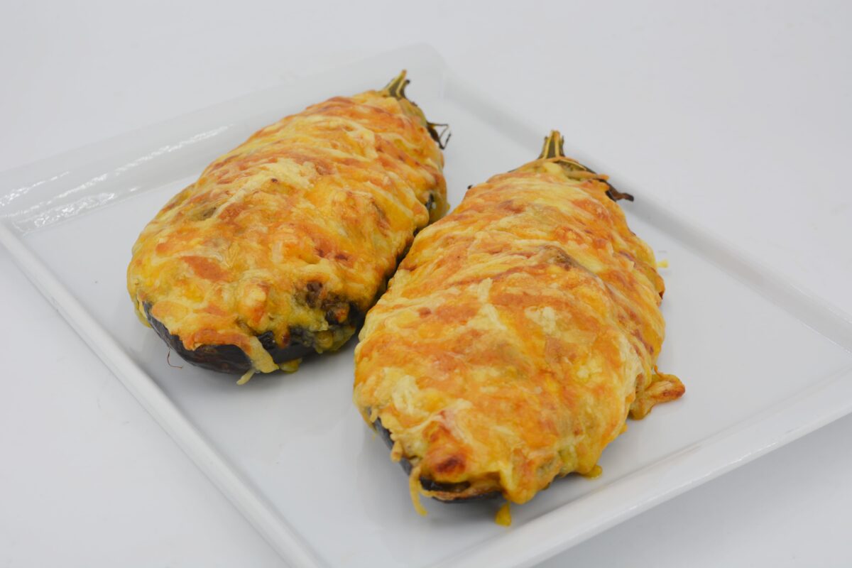 berenjenas rellenas con pollo y mucho queso principal
