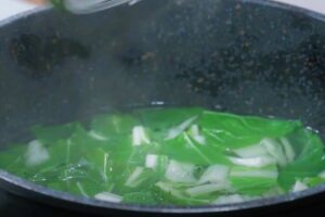 Potaje de garbanzos con acelgas paso 2