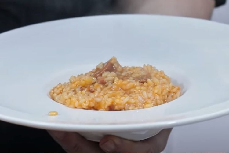 arroz con beicon y chorizo paso final