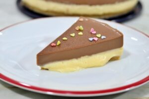 tarta de crema y chocolate final buena