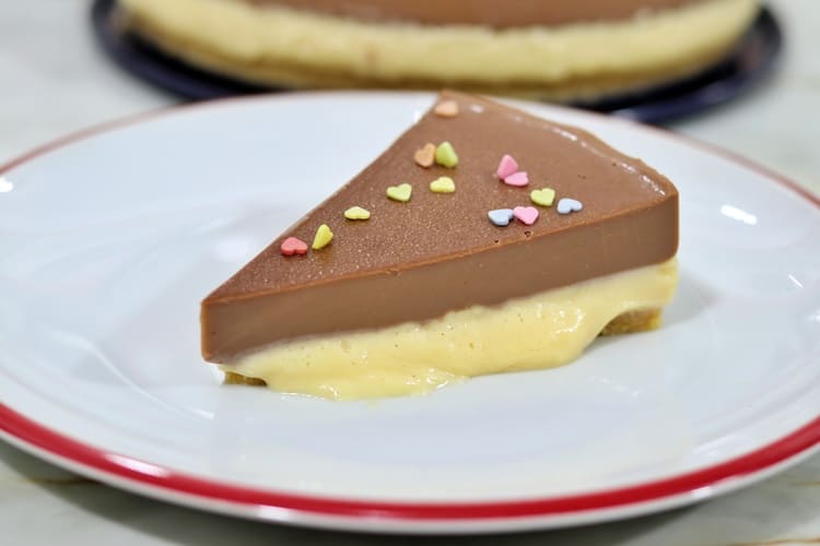 tarta de crema y chocolate final buena