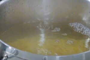 macarrones con marisco paso 3