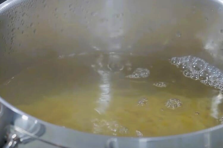 macarrones con marisco paso 3