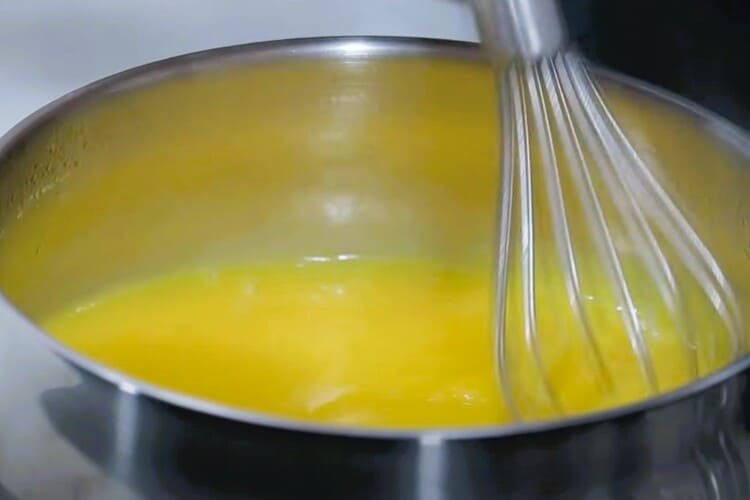 Raviolis de salmón con salsa de naranja paso a paso 4