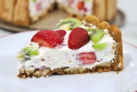 Tarta de bizcochos Coral con frutas PRINCIPAL