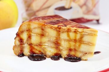 Pudin de manzana con bizcochos coral principal