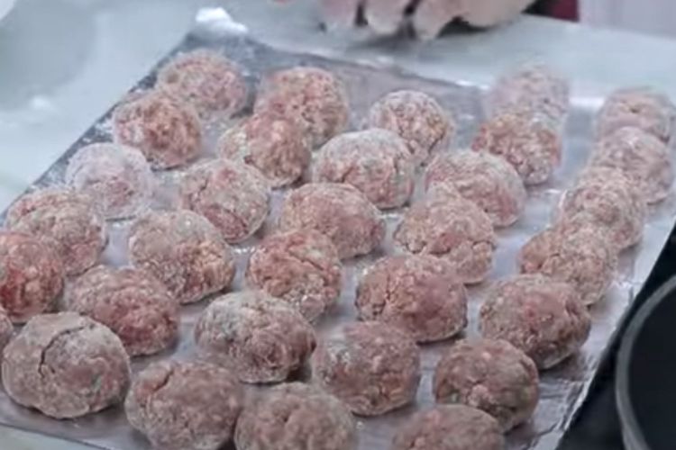 albóndigas con tomate casero paso 2