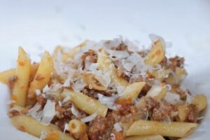 macarrones a la boloñesa paso final