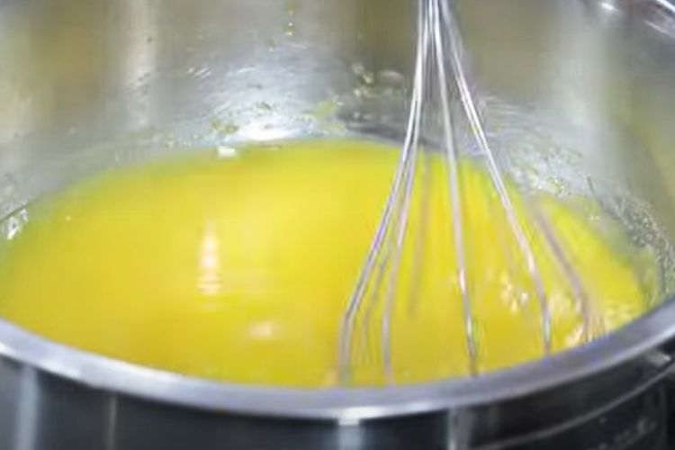 postre de limón, nata y mirandinas paso 2