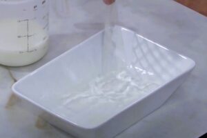 Mousse de chocolate con nata y frambuesas 1