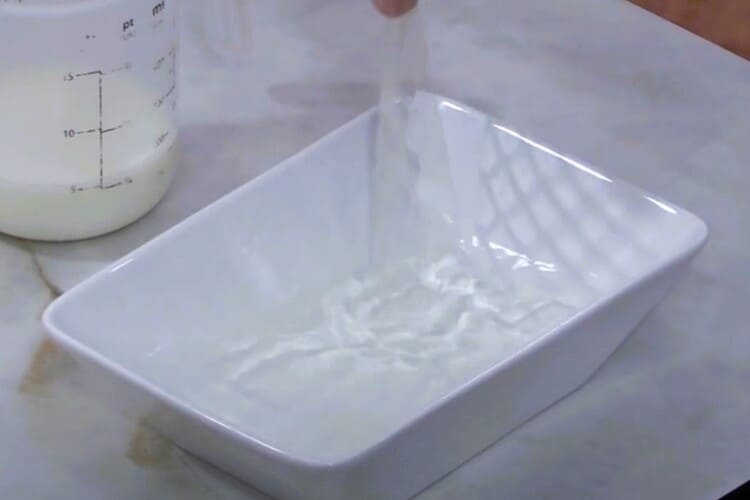 Mousse de chocolate con nata y frambuesas 1