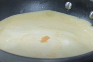 crepes rellenos de fresas paso 3