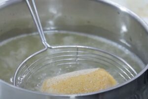 croquetas de patata rellenas de chorizo paso 4