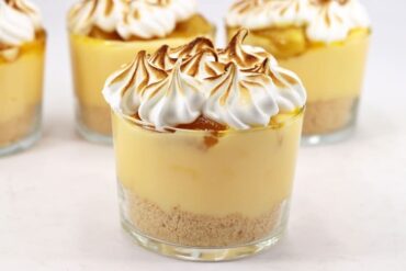 Tarta de manzana en vaso principal buena