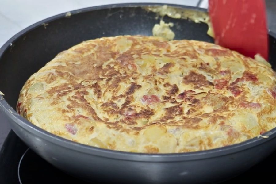 tortilla con pimientos picantes paso 4