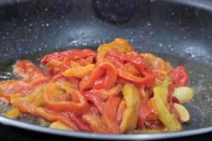 tostadas con pimientos y anchoas rebozadas 1