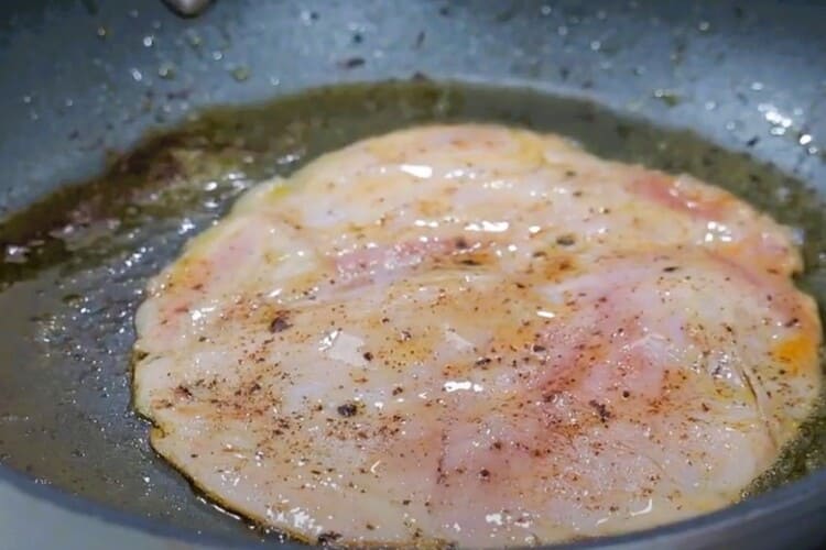 Sándwich croqué monsieur con el relleno tuneado 2