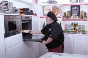 Empanada de langostinos paso 4